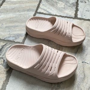 Hoka Slides
